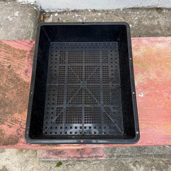 Plastic pots
